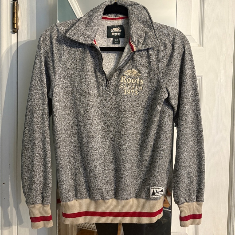 Roots quarter zip sweatshirt